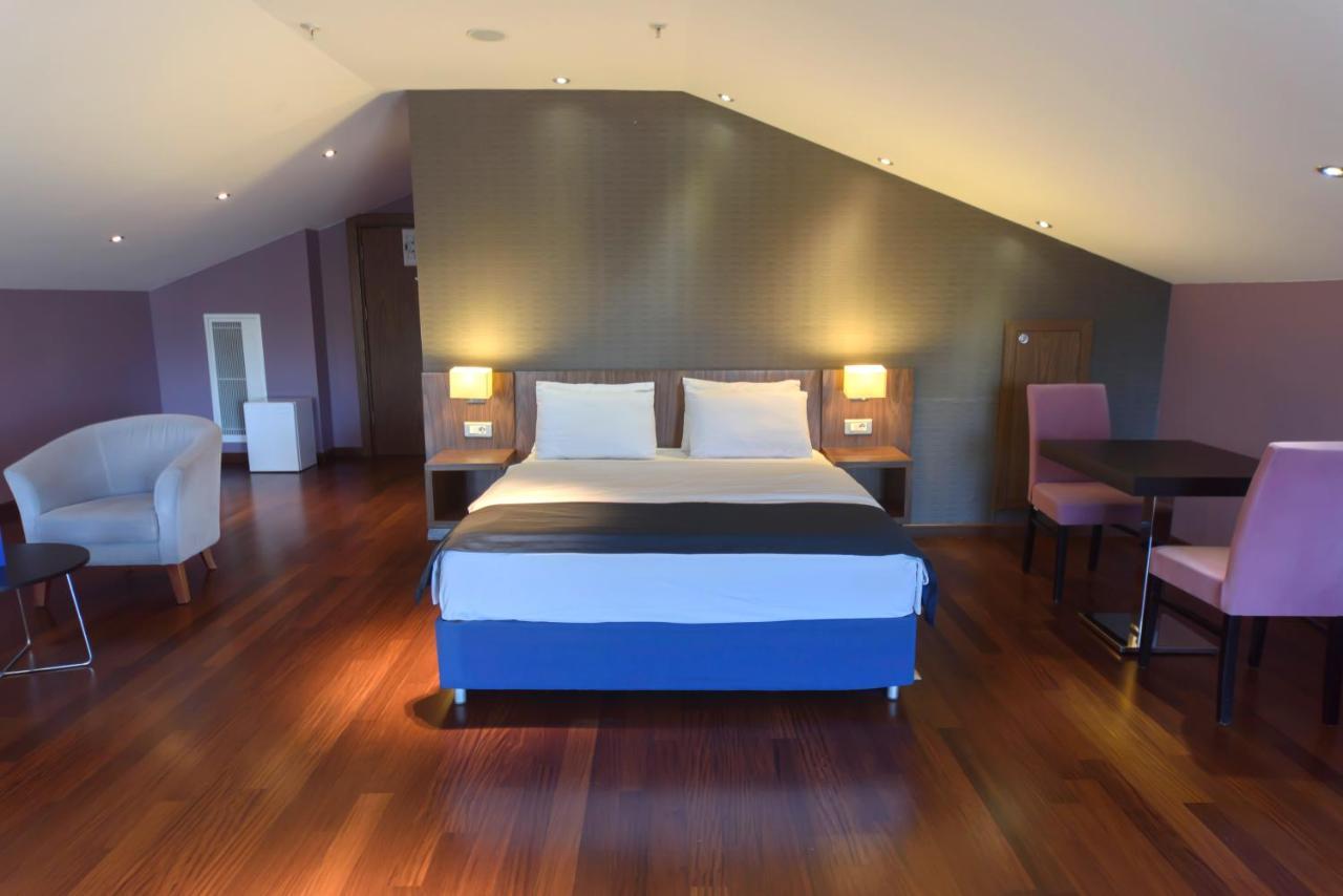 Holiday Inn Express Istanbul-Altunizade By Ihg Экстерьер фото