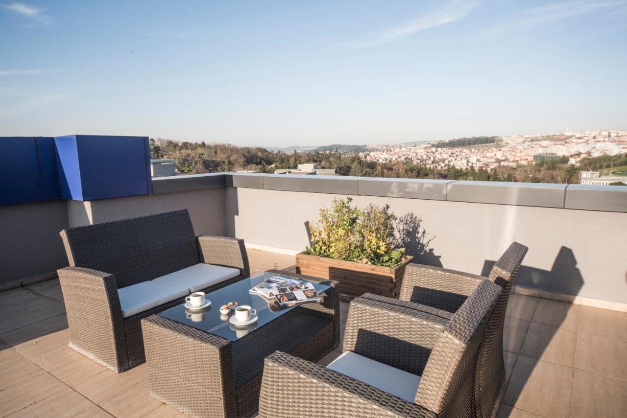Holiday Inn Express Istanbul-Altunizade By Ihg Экстерьер фото
