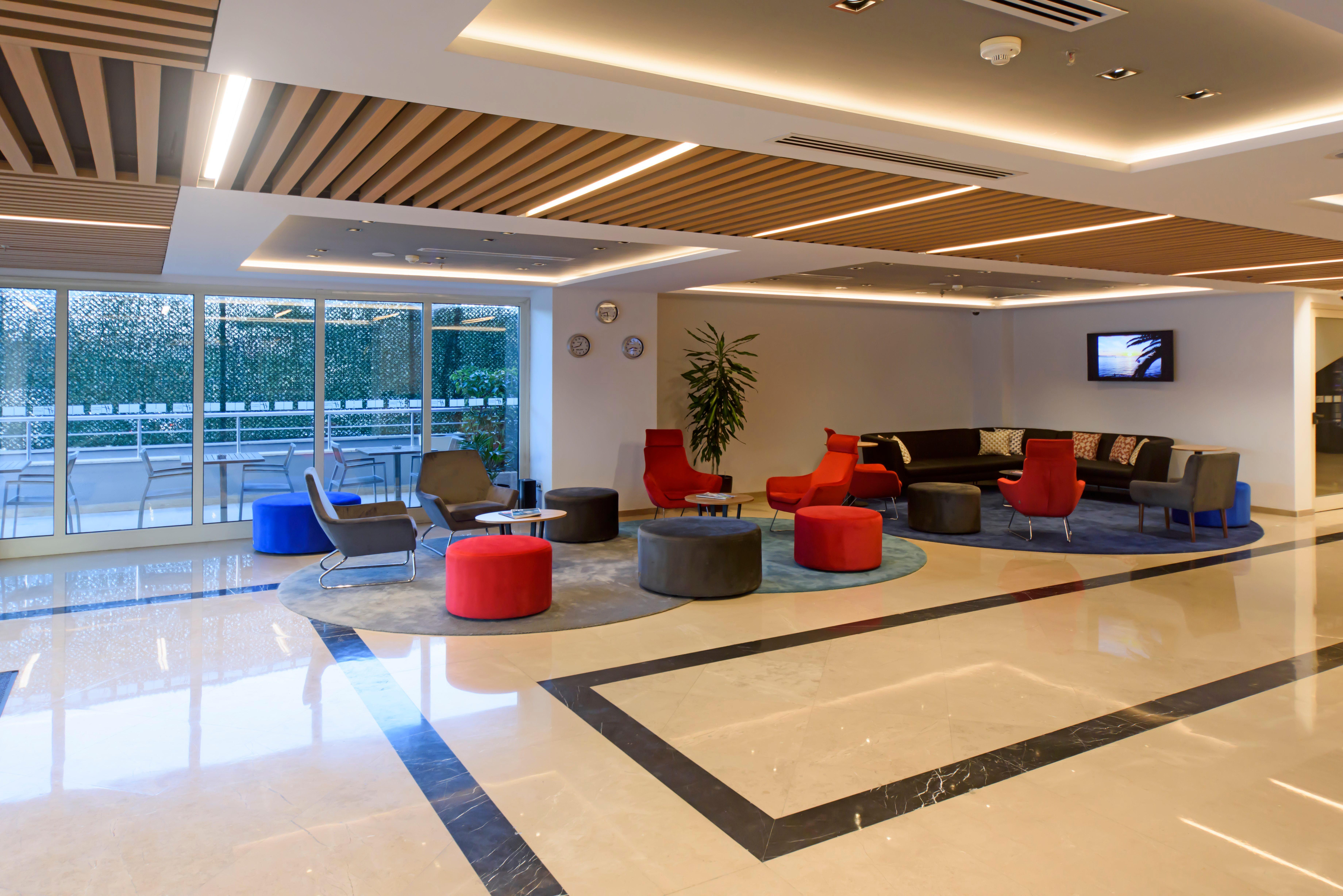Holiday Inn Express Istanbul-Altunizade By Ihg Экстерьер фото