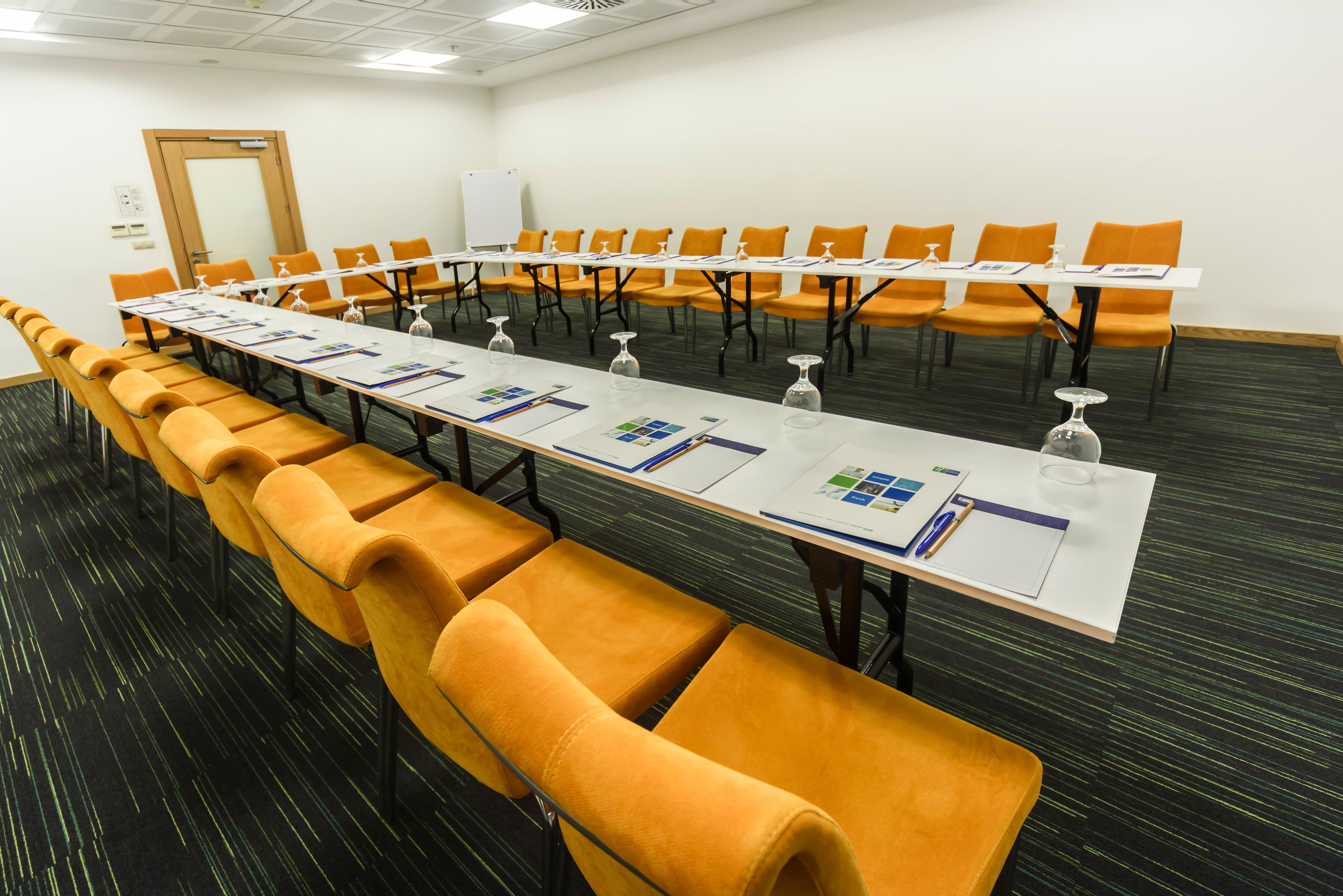 Holiday Inn Express Istanbul-Altunizade By Ihg Экстерьер фото