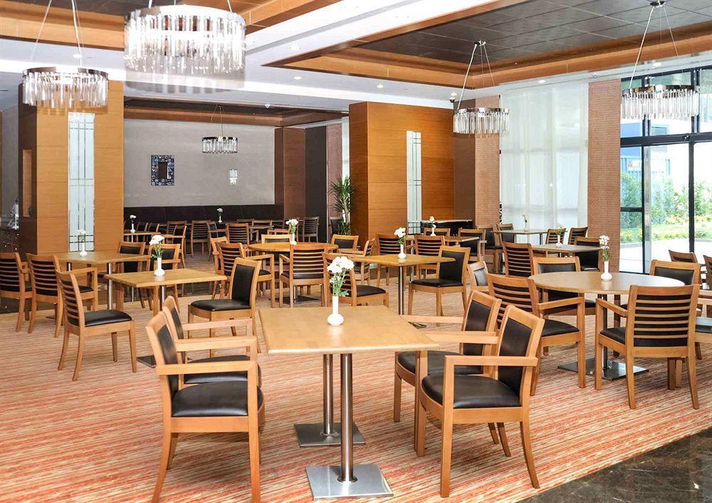 Holiday Inn Express Istanbul-Altunizade By Ihg Экстерьер фото