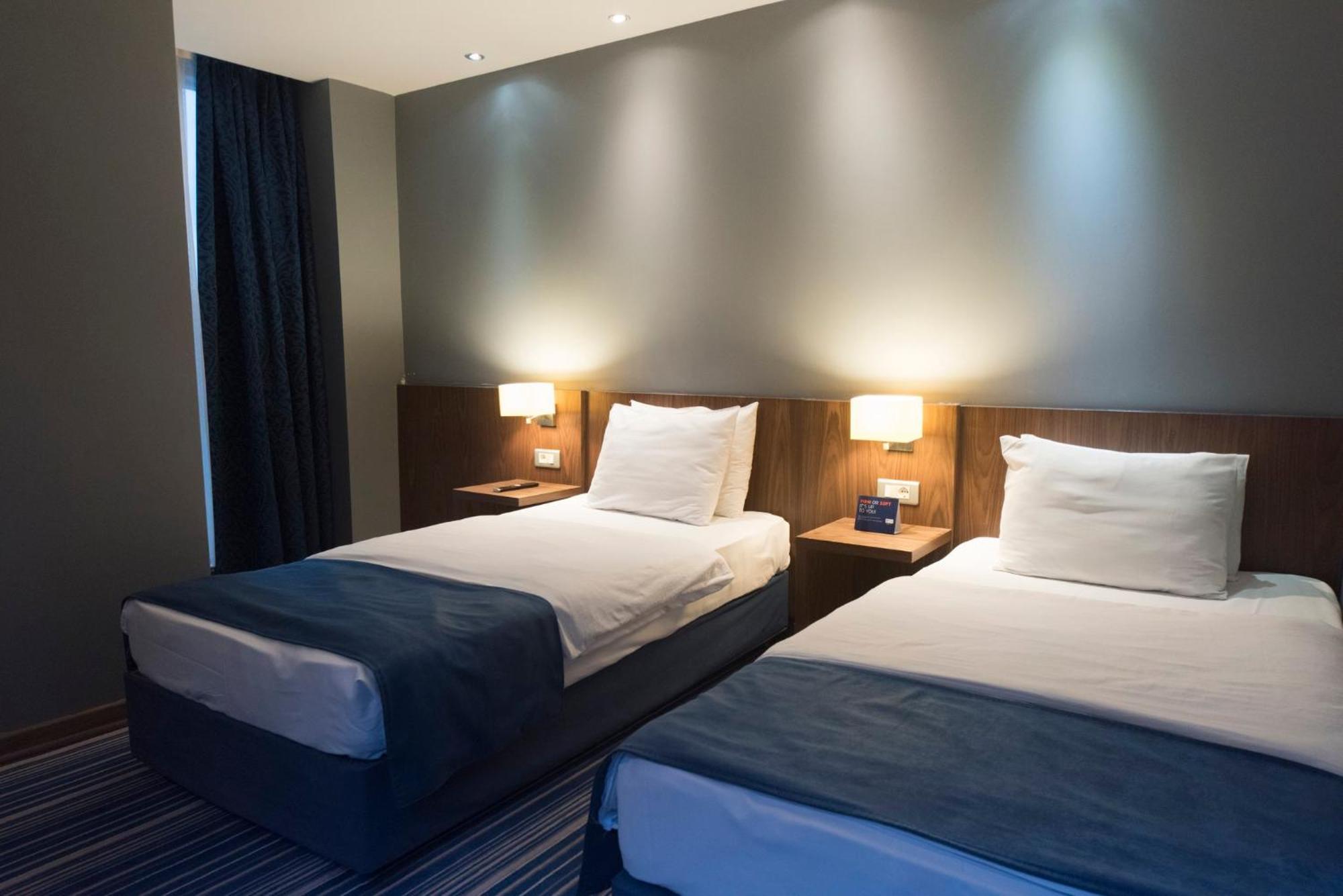 Holiday Inn Express Istanbul-Altunizade By Ihg Экстерьер фото
